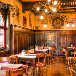 Rustikale Inneneinrichtung im Brauhaus Friedrichroda