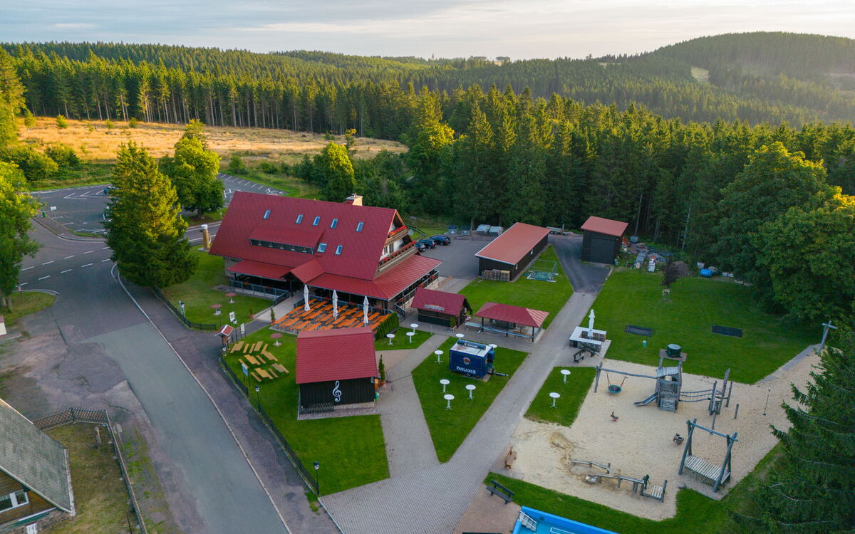 Heuberghaus bei Friedrichroda aus der Luft