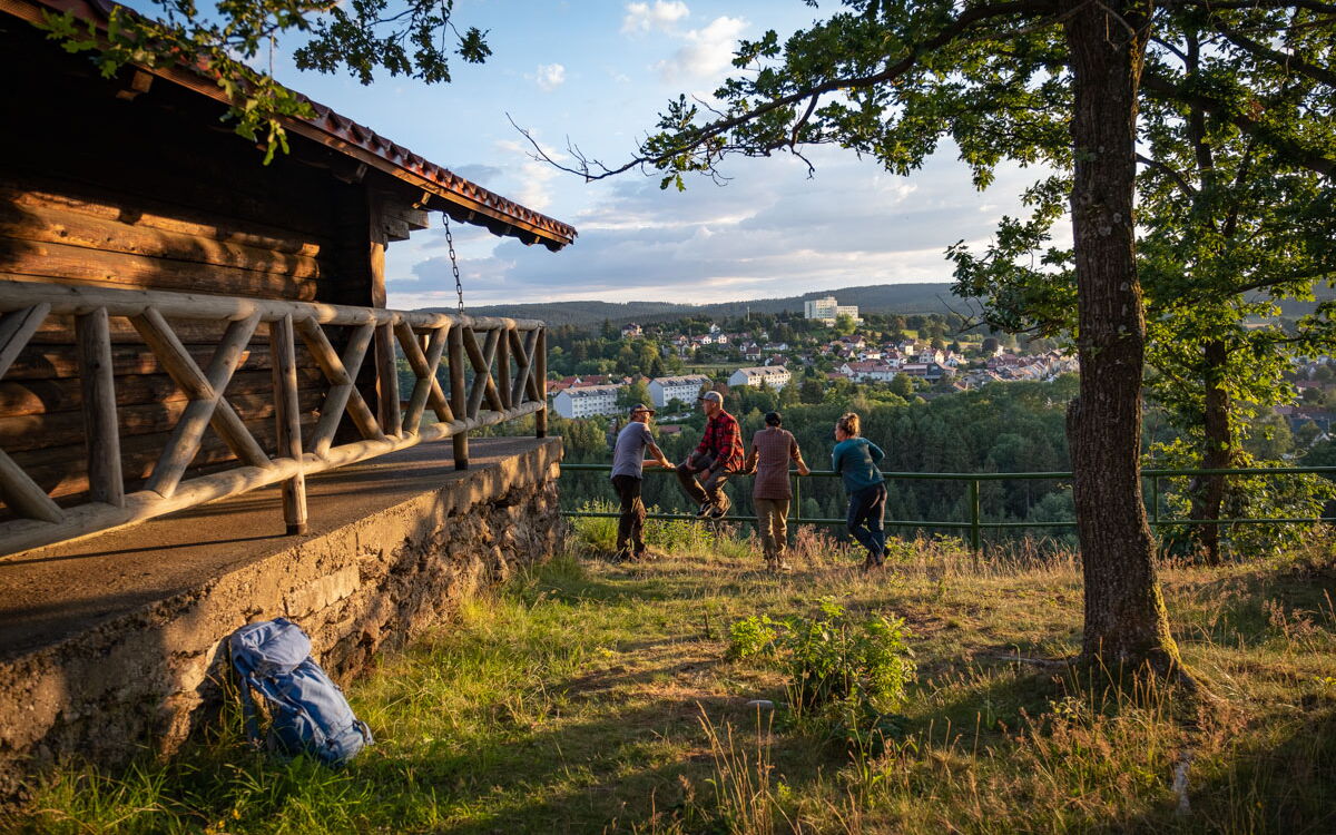 Blick von der Blockhütte am Hainfelsen auf Finsterbergen