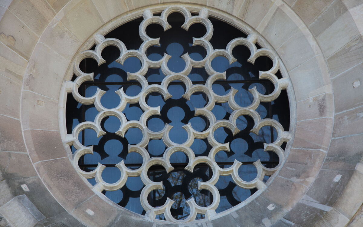 Kornhaus Zisterzienserkloster Georgenthal mit romanischer Steinrosette