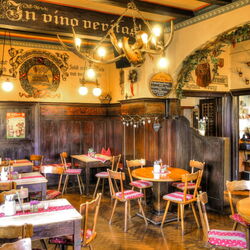 Rustikale Inneneinrichtung im Brauhaus Friedrichroda