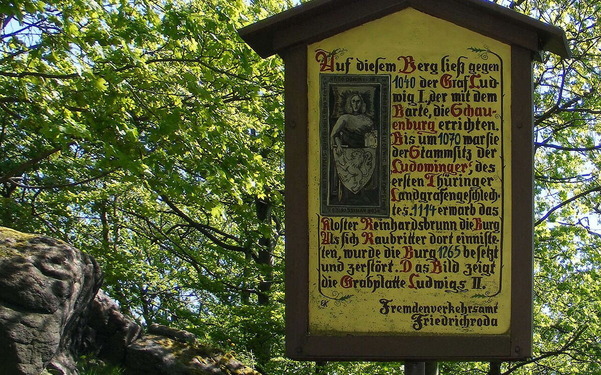 Eine Tafel zur Geschichte der Schauenburg