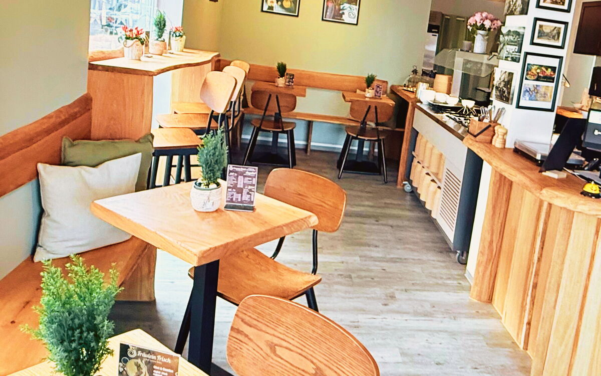 Blick ins gemütliche Bistro Fräulein Frisch in Friedrichroda
